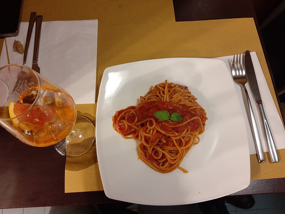 Pasta con tomate: foto ilustrativa ajena a los restaurantes de esta guía