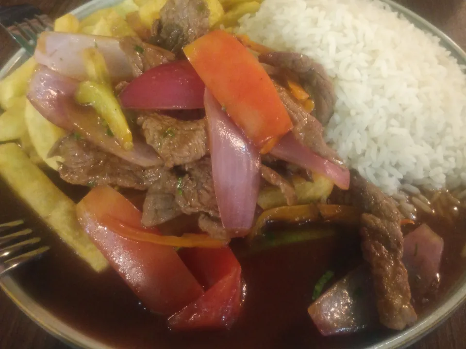 Lomo saltado. Foto ilustrativa; no pertenece a Segundo Muelle.