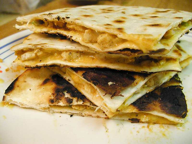 Quesadillas para comparar rellenos. Foto ilustrativa; no pertenece a Chiwawa · Vecindario.